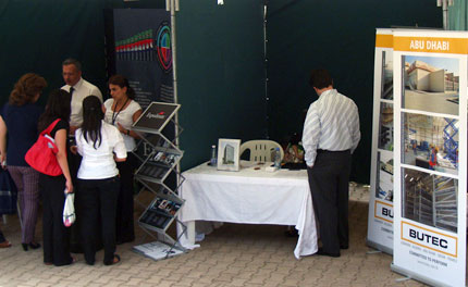 career-fairs2010-02-big.jpg