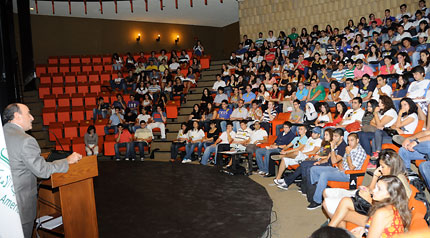 orientation-fall2010-07-big.jpg