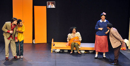 theater-festival2010-13-big.jpg